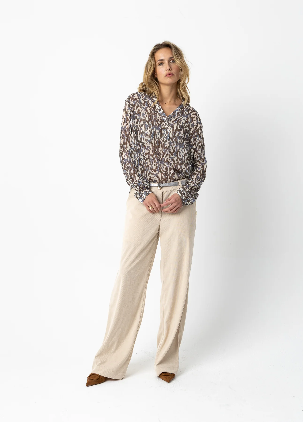 BLOUSE IN DROMENLAND PRINT - Blue dreamscape print - Afbeelding 3