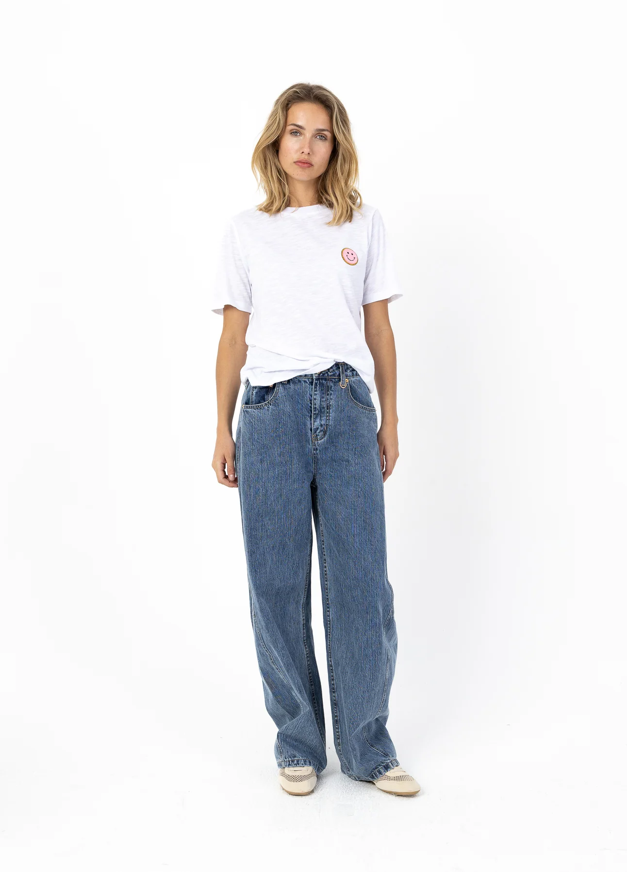 CC SMILE T-SHIRT - MID SLEEVE - White - 200 (pink smile)