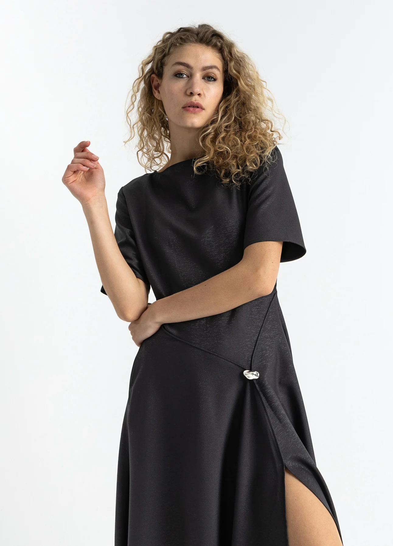 GEPLISSEERDE GLITTERJURK - Black - Afbeelding 3