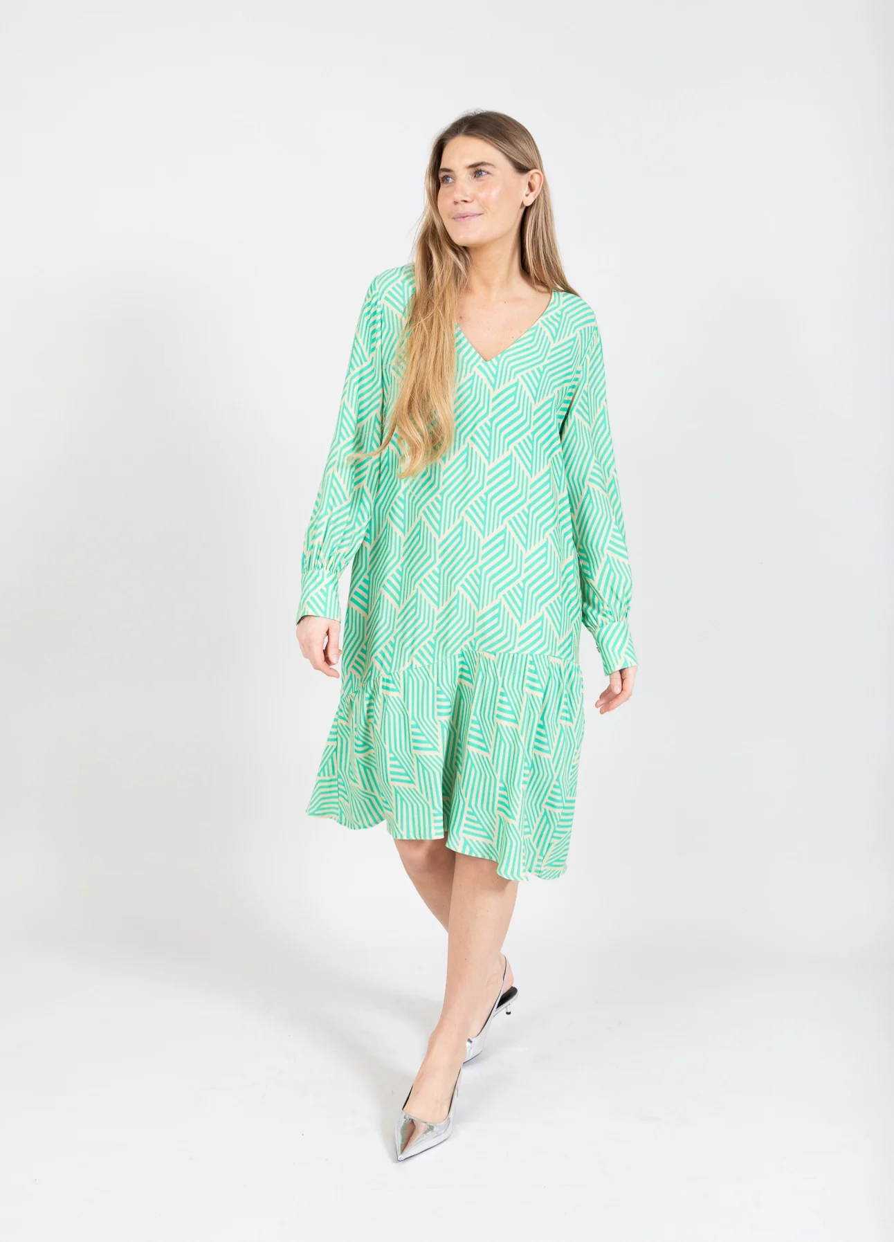 JURK MET GRAFISCHE PRINT - Graphic print - Afbeelding 2