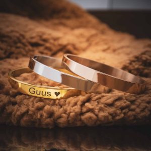 Slavenarmband met naam gegraveerd