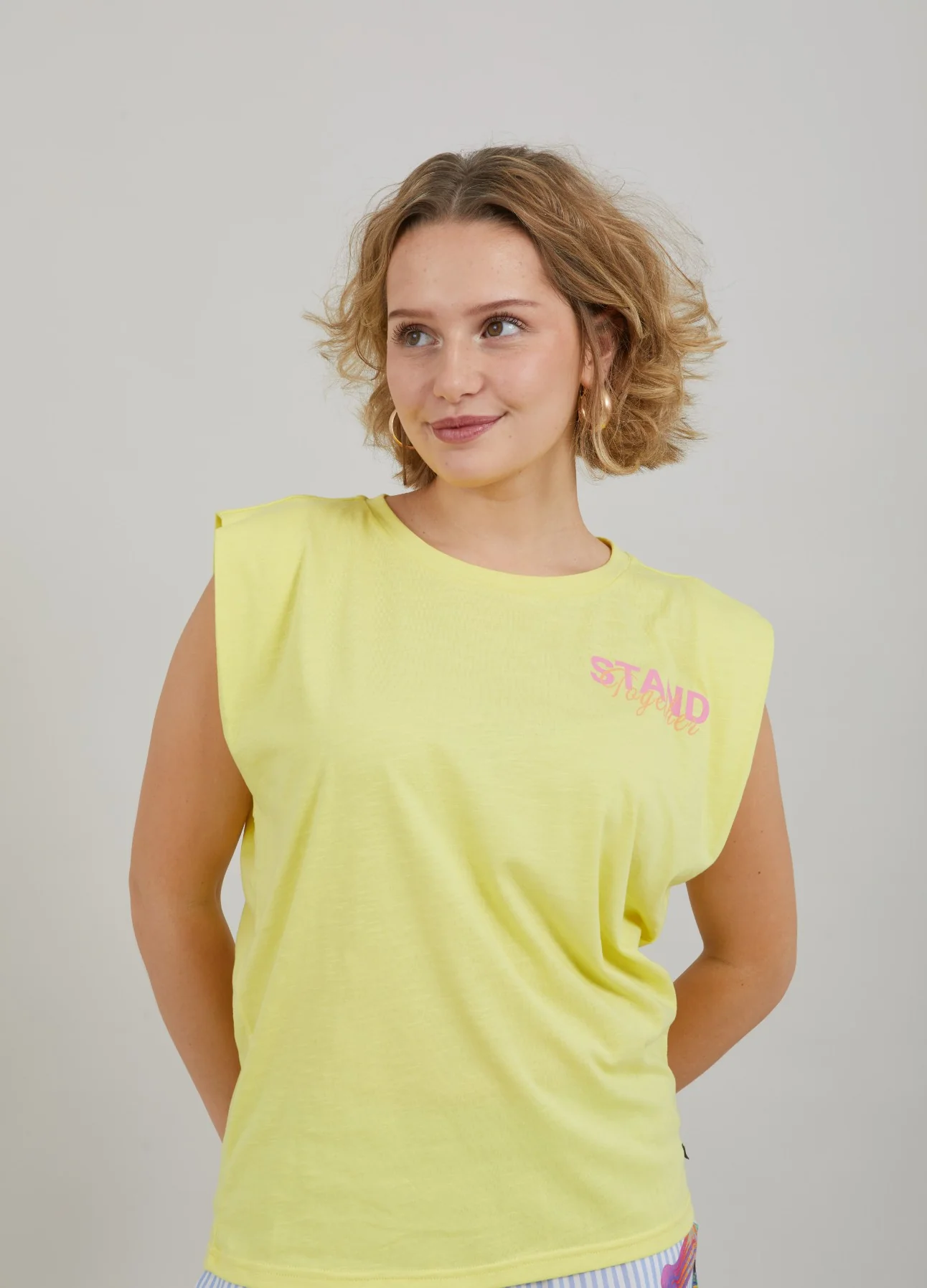 T-SHIRT W. TOGETHER PRINT - Warm lemon - Afbeelding 6