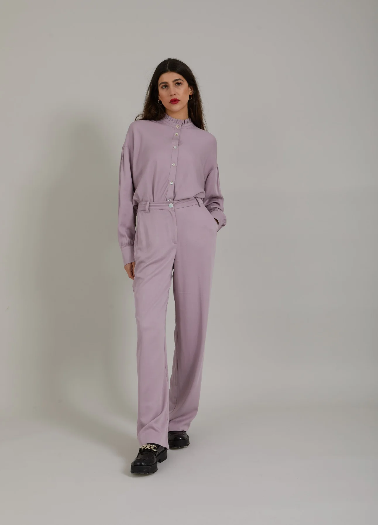 TROUSERS MADE WITH LENZING™ ECOVERO™ VISCOSE - Dusty purple - Afbeelding 3
