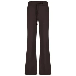 Espresso wide fit travel broek Abigail