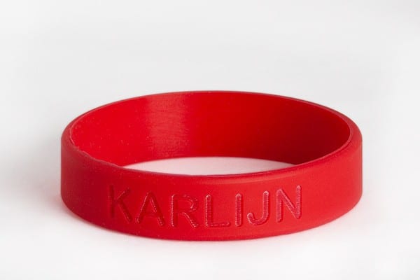 SOS armbandje / polsbandje met naam (Rood)