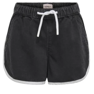 Washed Black short Pierce